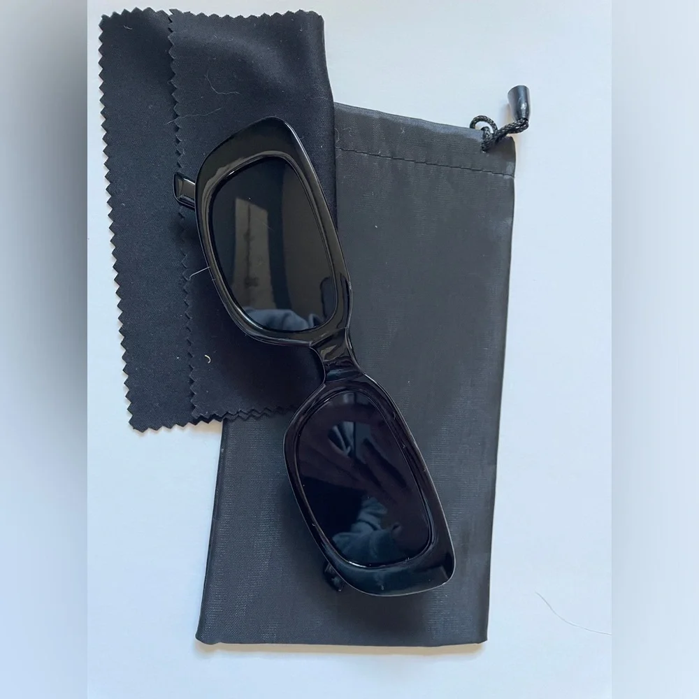 NEW Black sunglasses - Picture 3 of 3